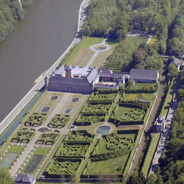 Château et Jardins de Freÿr