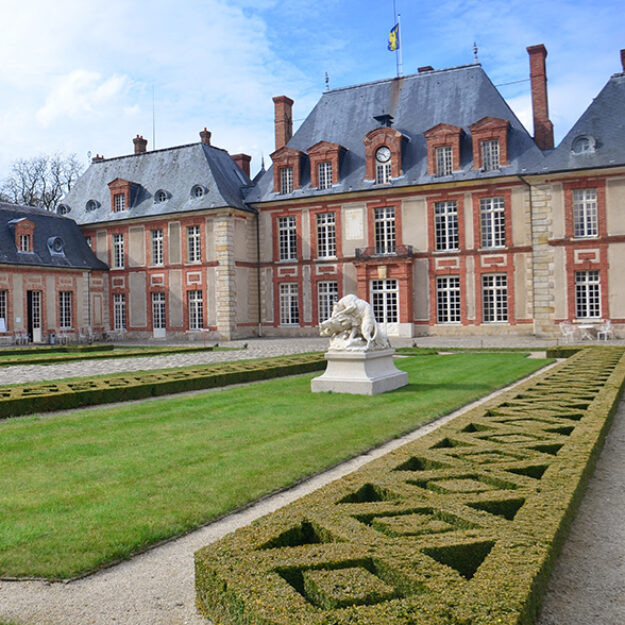 Château de Breteuil, ses jardins, son parc et les contes de Perrault