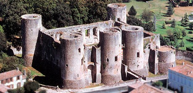 Château de Villandraut