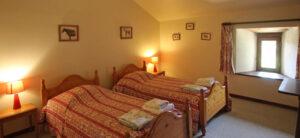 Gîte La Valade, location saisonnière Limoges, Poitiers, Limousin, Haute-Vienne, Périgord Vert, France, Europe, Château de Brie