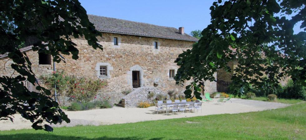 Gîte La Valade, location saisonnière Limoges, Poitiers, Limousin, Haute-Vienne, Périgord Vert, France, Europe, Château de Brie