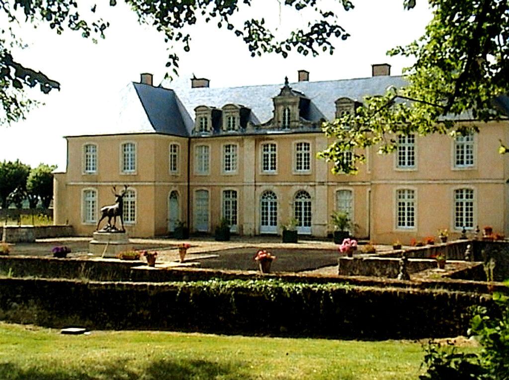 Château Ardenay, vue de la cour d'honneur