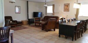 Salon et salle à manger Gîte, location saisonnière Massif du Sancy, Auvergne, France, Europe, Château de Chazelles