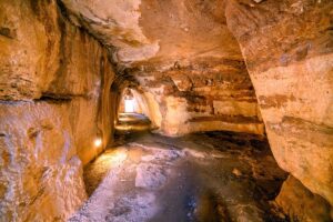 Grottes sous-terraines du Château de Bonaguil, Fumel, Lot-et-Garonne, Nouvelle Aquitaine, France, Europe