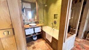 Salle de bain de la chambre supérieure Catherine de Medicis