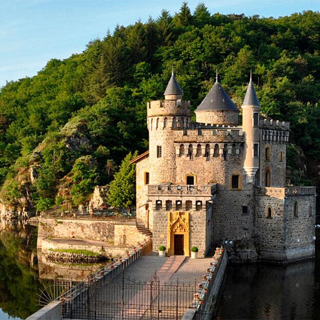 Château de La Roche Saint-Priest